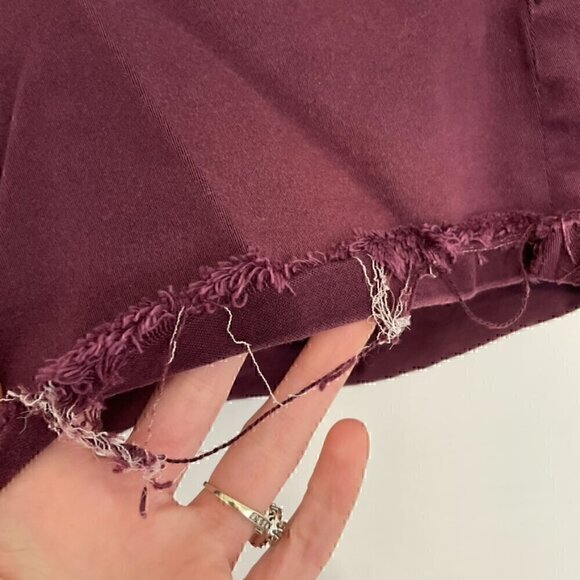 AMERICAN EAGLE Super Stretch Hi-Rise Shortie Burgundy Maroon Red Raw Hem Shorts - Picture 11 of 15